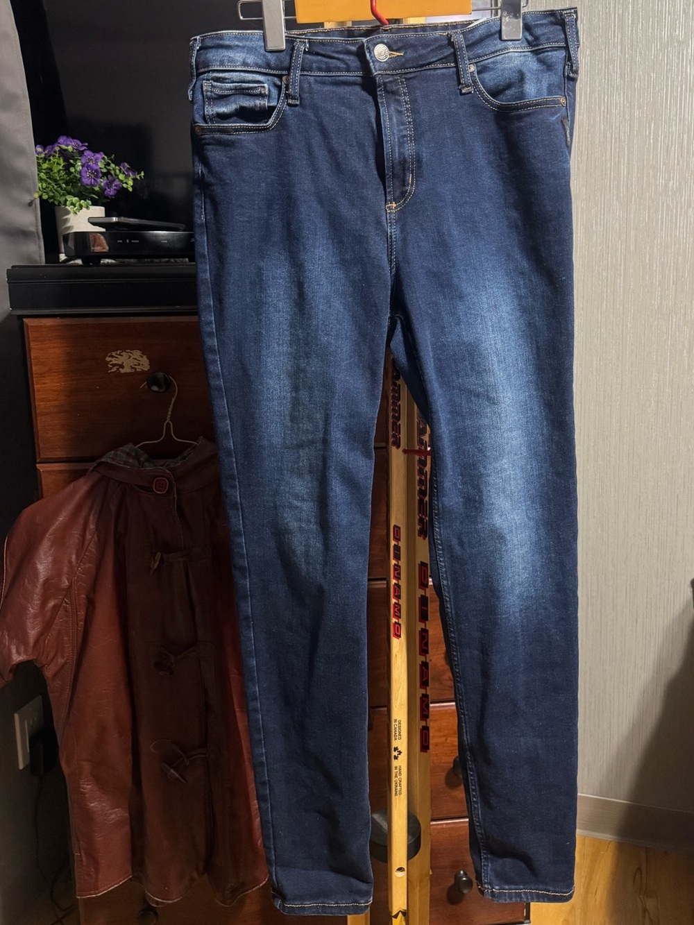 Silver Jeans Co. Infinite Fit Medium Wash Skinny Jeans Size L29/L